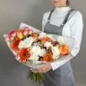 Букет с эустомой, герберами и розами