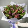 Букет из альстромерии и рускуса