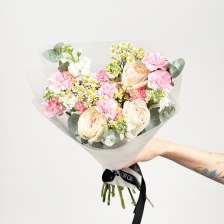 Букет из гортензии, маттиолы, ранункулюсов, дельфиниумов