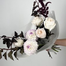 Букет из роз и георгин