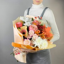 Букет с альстромерией, розой и хризантемой