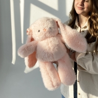 Розовый заяц