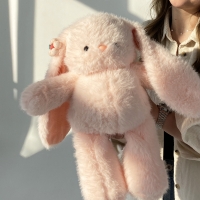 Розовый заяц