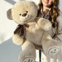 Бежевый мишка