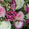 Букет невесты с розой и эустомой