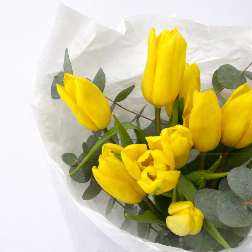 Букет из 13 желтого тюльпана