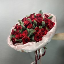 Новогодний букет с нобилисом и розой