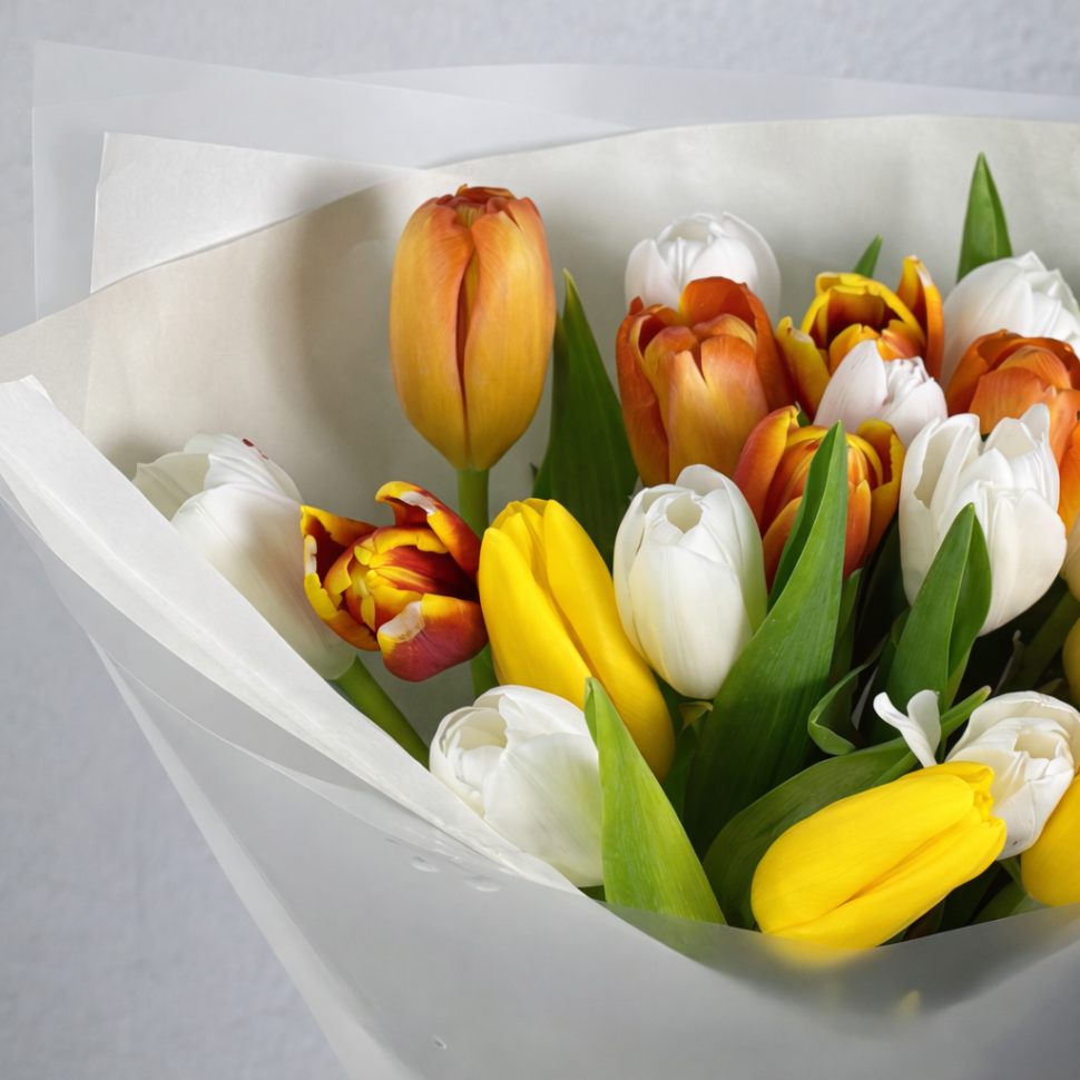 Акция! Букет из 25 разноцветных тюльпанов