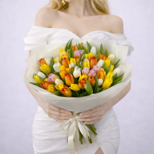 Акция! Букет из 71 разноцветного тюльпана