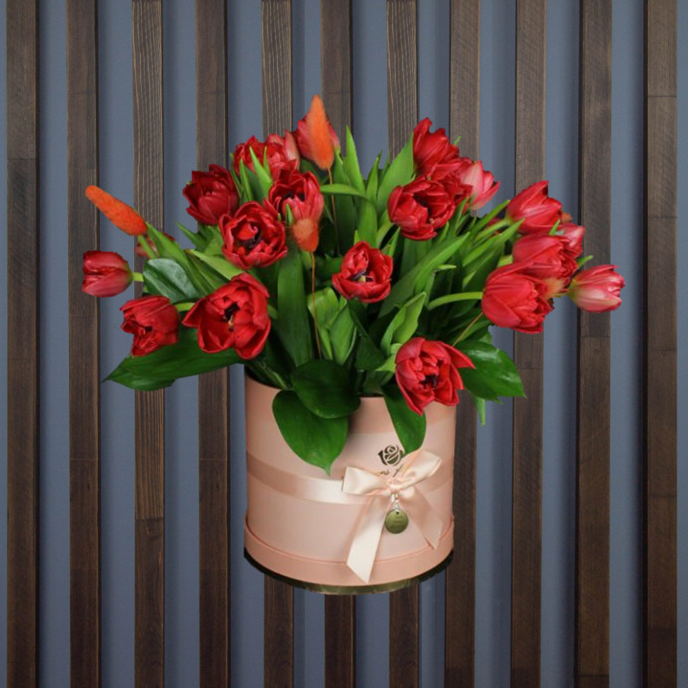 Коробочка цветов с тюльпанами | цвет на выбор