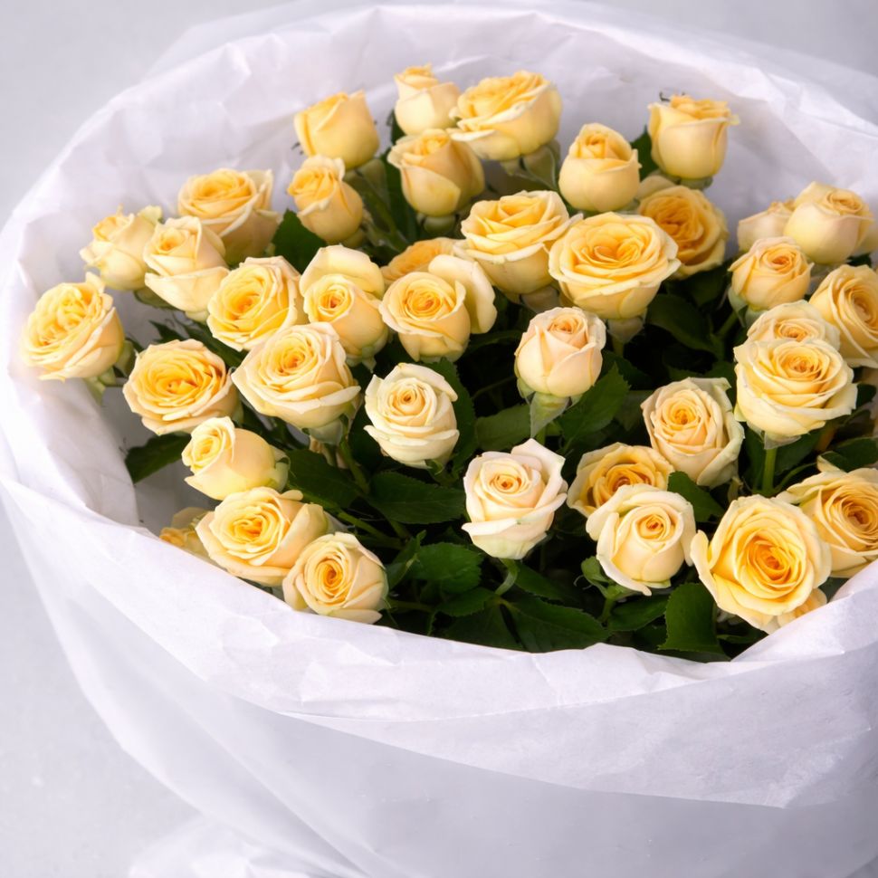 Акция! Букет из 15 кремовых кустовых роз