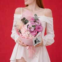 Букет из гортензии, кустовых маттиол