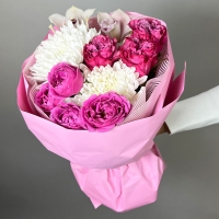 Букет из орхидей, роз и хризантем