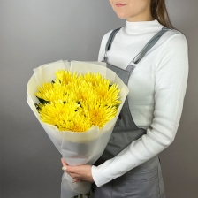 Букет из 9 желтых хризантем